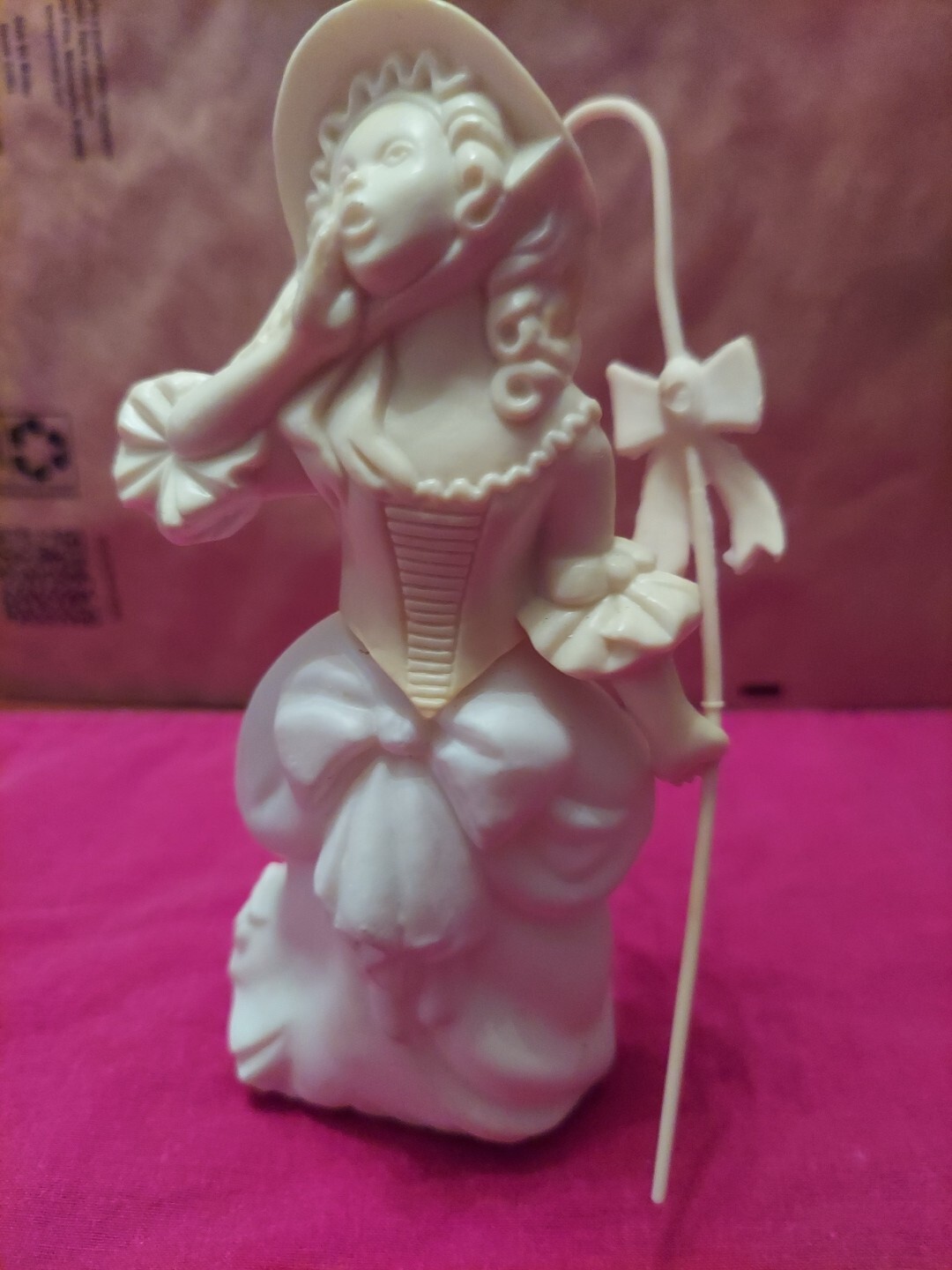 AVON Little Bo Peep PERFUME BOTTLE Collectible From The 1970s. Empty