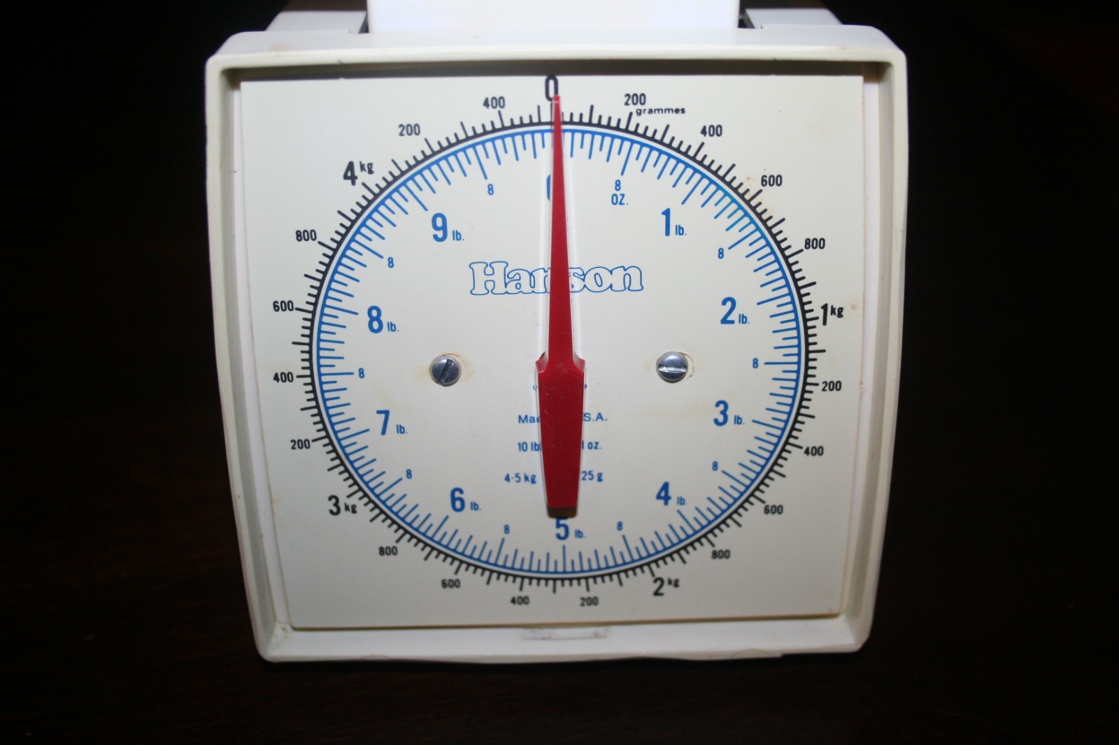 Vintage Hanson Kitchen Scale-Plastic-PreOwned-See Photos-4.5″Long/6.25″Tall