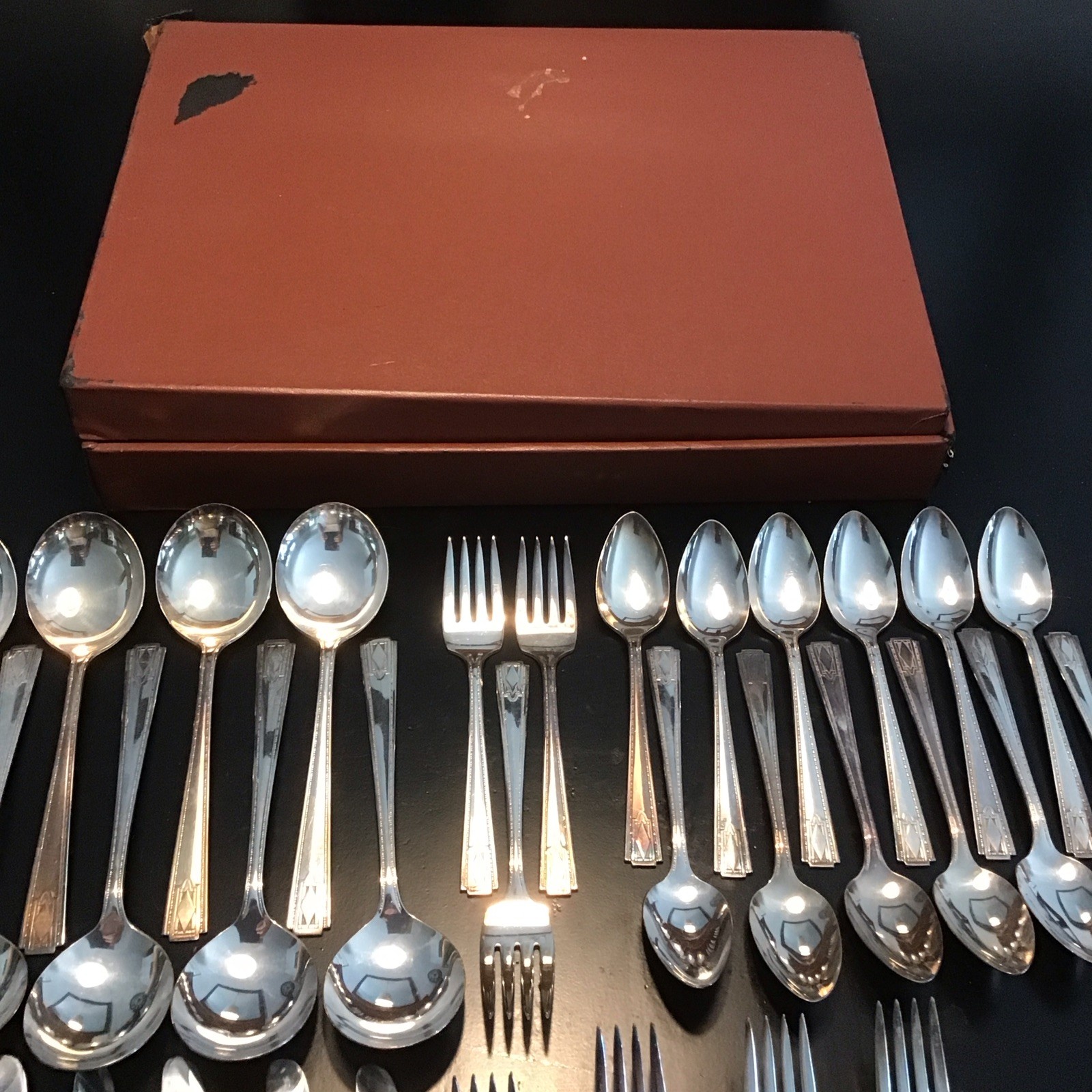 41 Pc Monarch Silver Plate Flatware Silverware Set Art Deco Diamond Embassy