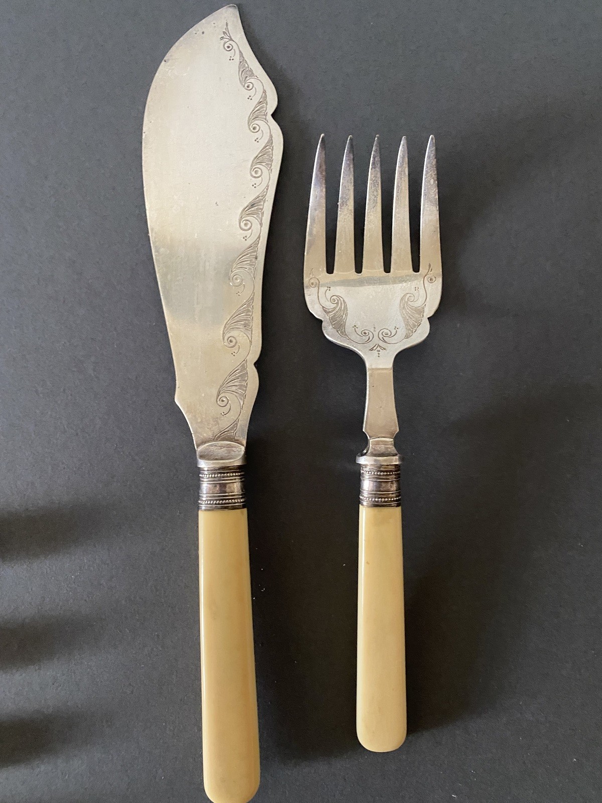 Victorian 10 Knife and Fork Set With Larger Carving Knife & Fork