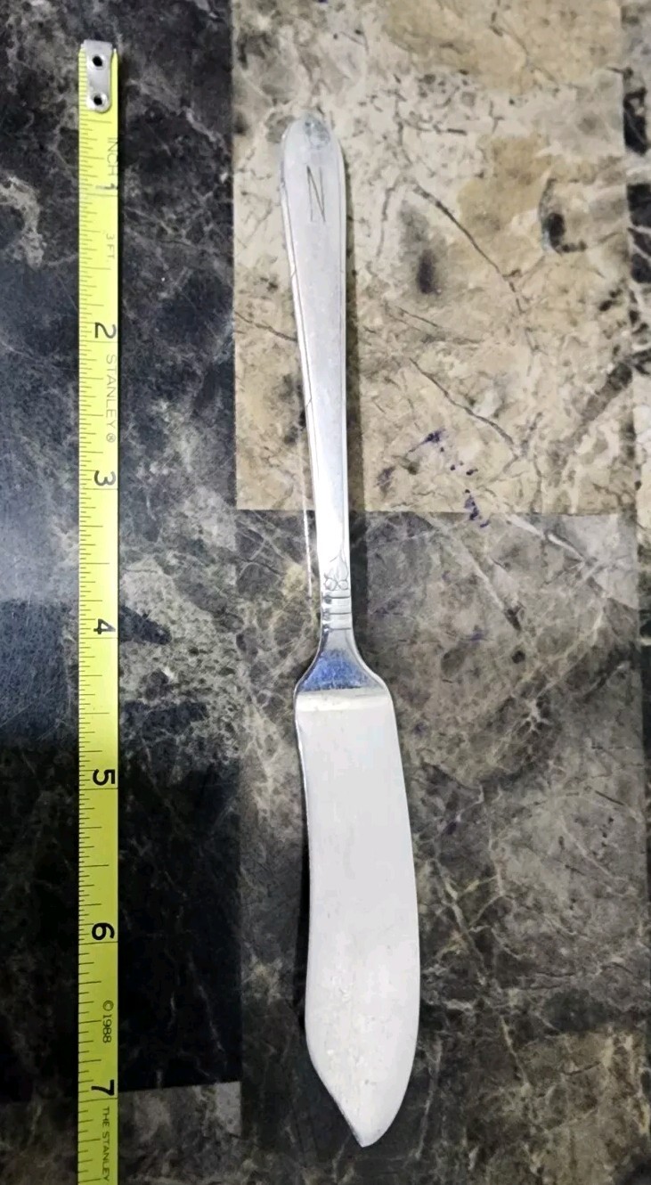 ONEIDA VINTAGE 1975 BERKLEY SQUARE SILVERPLATED MASTER BUTTER KNIFE🧈