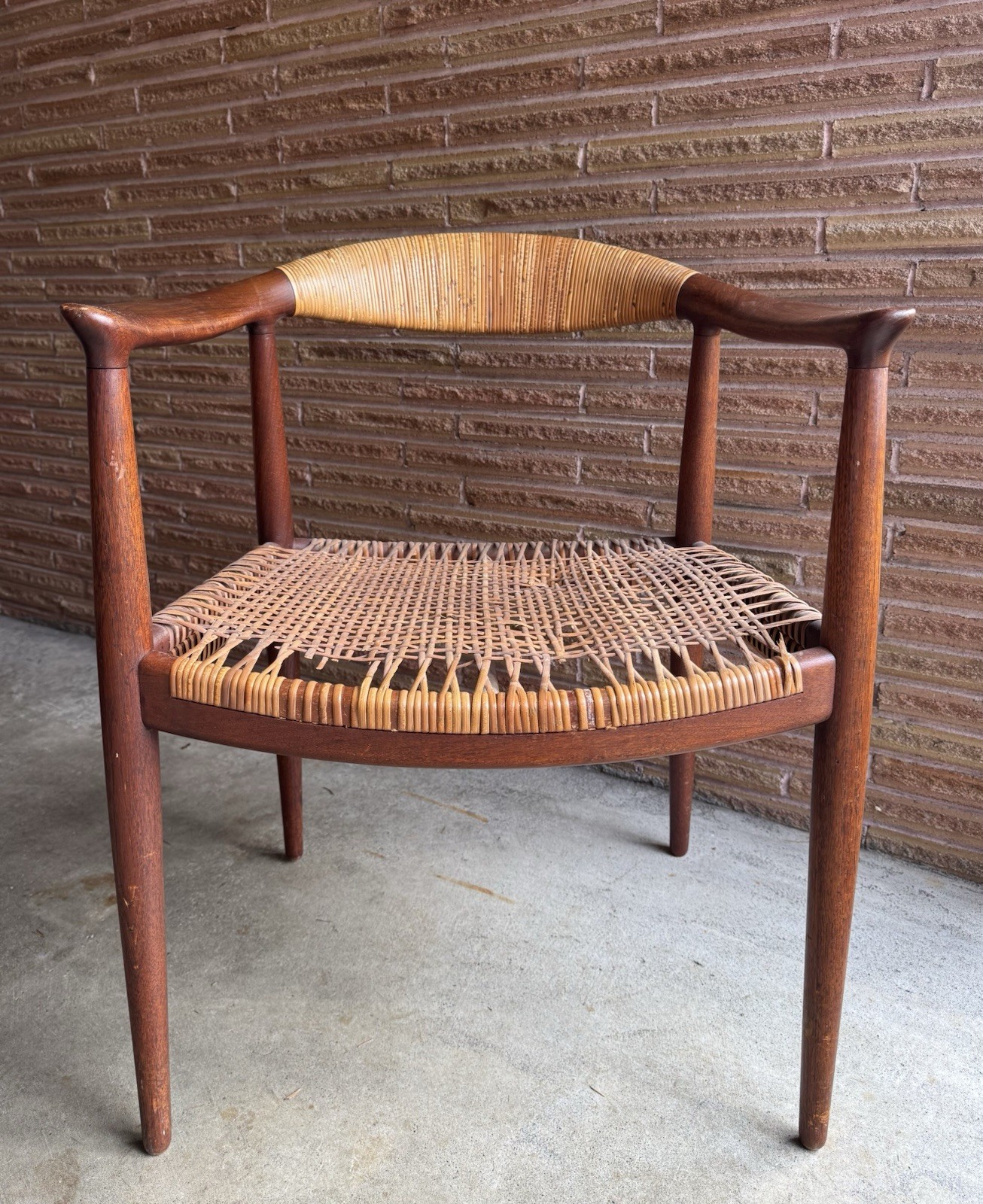 Hans Wegner JH501 Chair Johannes Hansen – Local Pickup | White Glove Buyer Pays