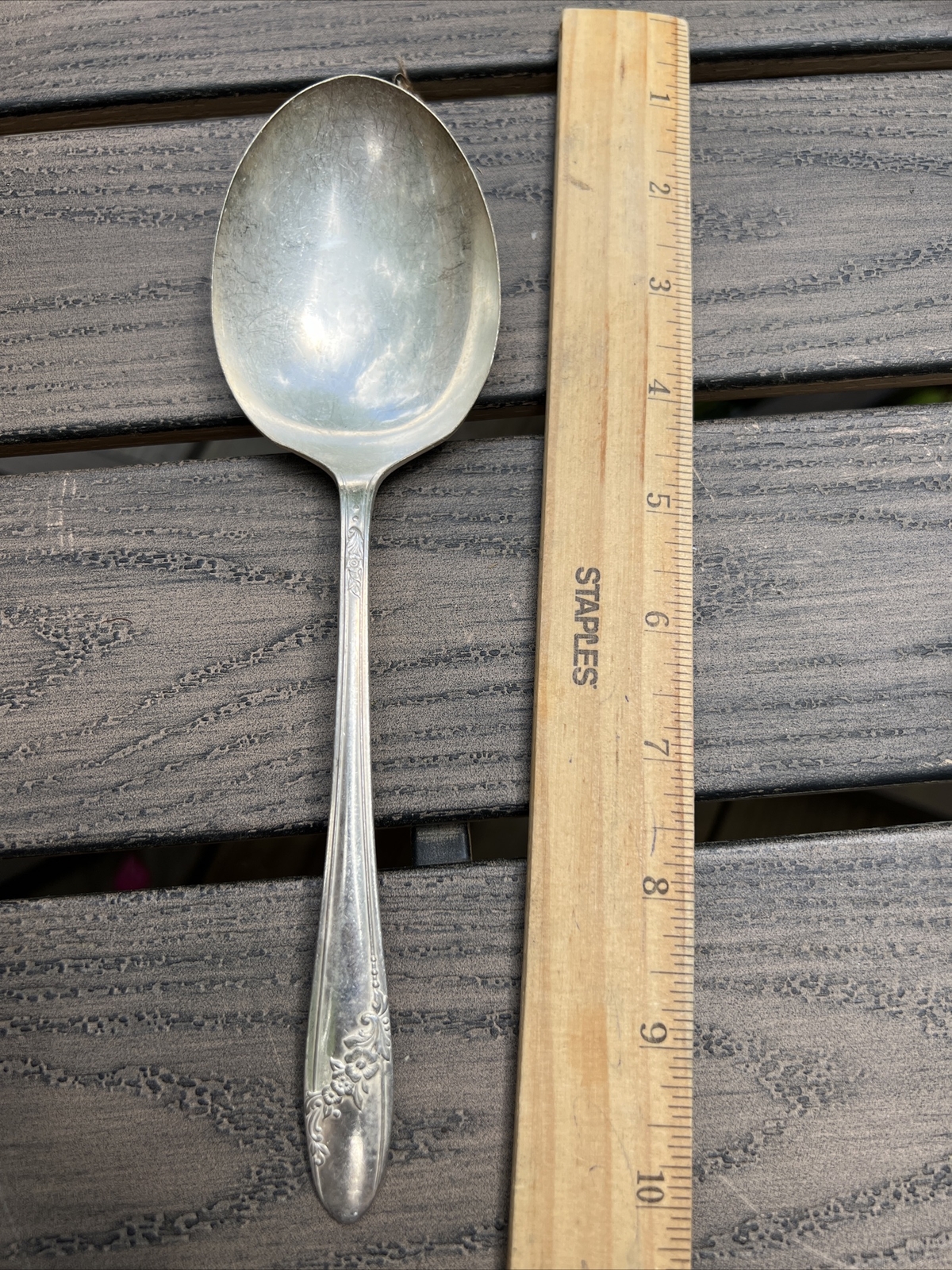 Oneida Community Tudor Plate – QUEEN BESS II 1946 Solid Serving Spoon 8 1/4″