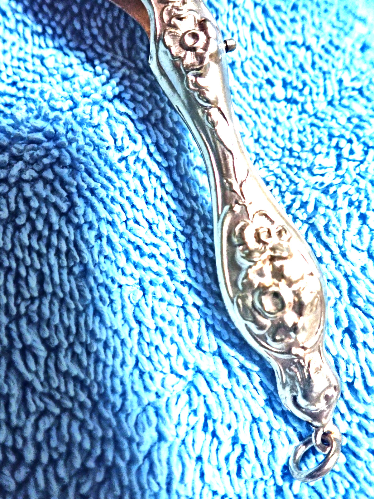 RARE “GIBSON GIRL” ART NOVEAU 1899 GILDED SILVER DEEPLY REPOUSSEE LORGNETTE!