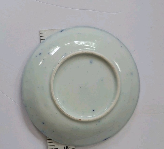 Chinese Small Antique Blue and White Porcelain Dish Qing Dynasty Pre-1800