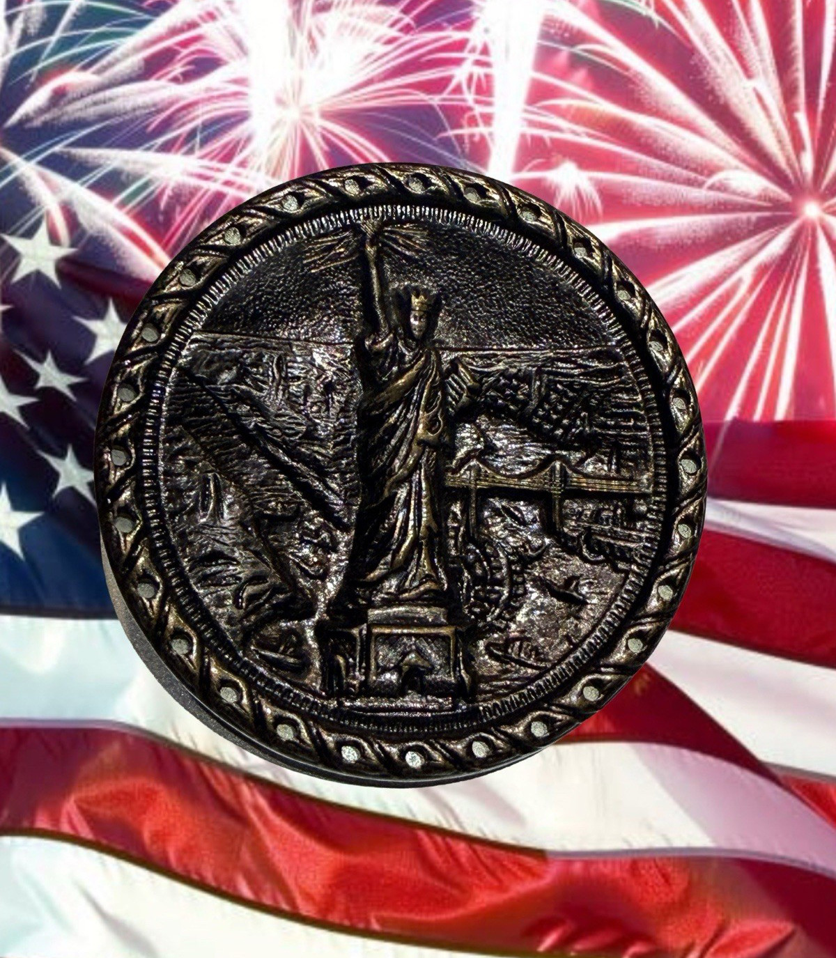 large antique metal picture button STATUE OF LIBERTY 1 & 3/8” FREE SHIPPING
