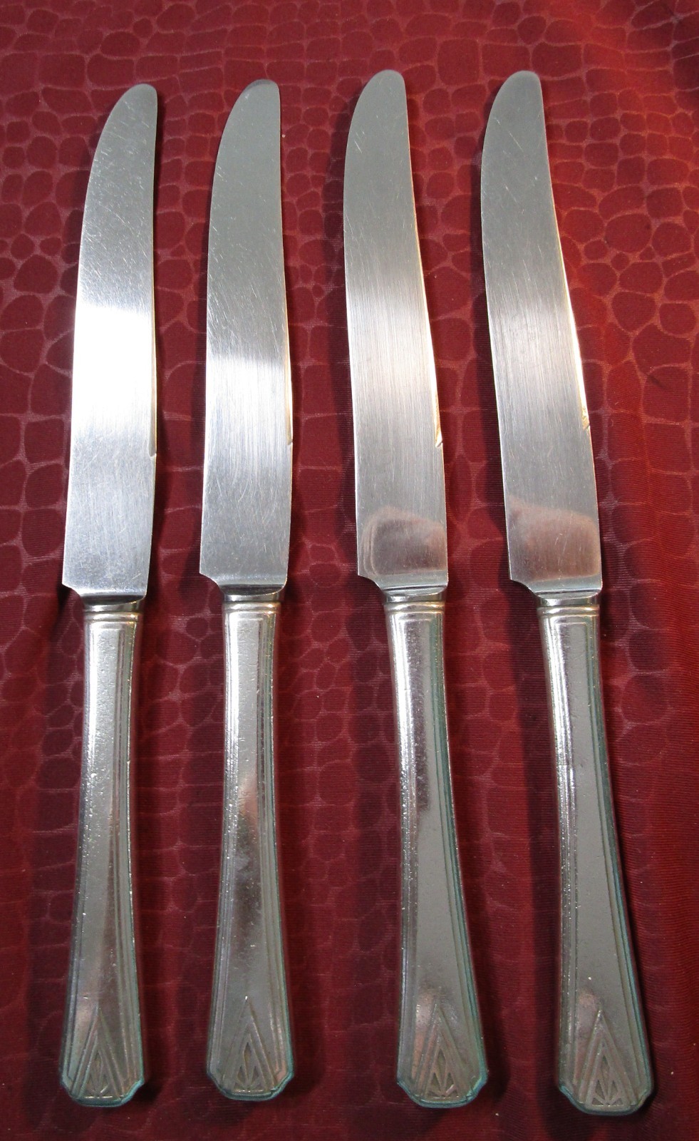 DEAUVILLE 4 Hollow Handle Dinner Knives 1929 Silverplate No Monograms sw