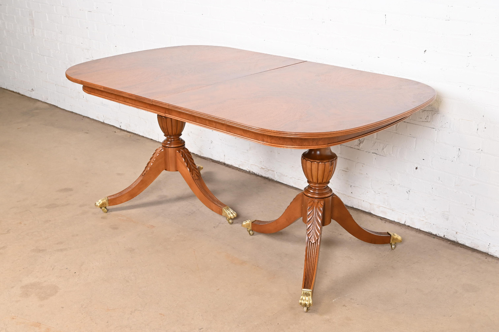 Flint & Horner Georgian Burled Walnut Double Pedestal Extension Dining Table