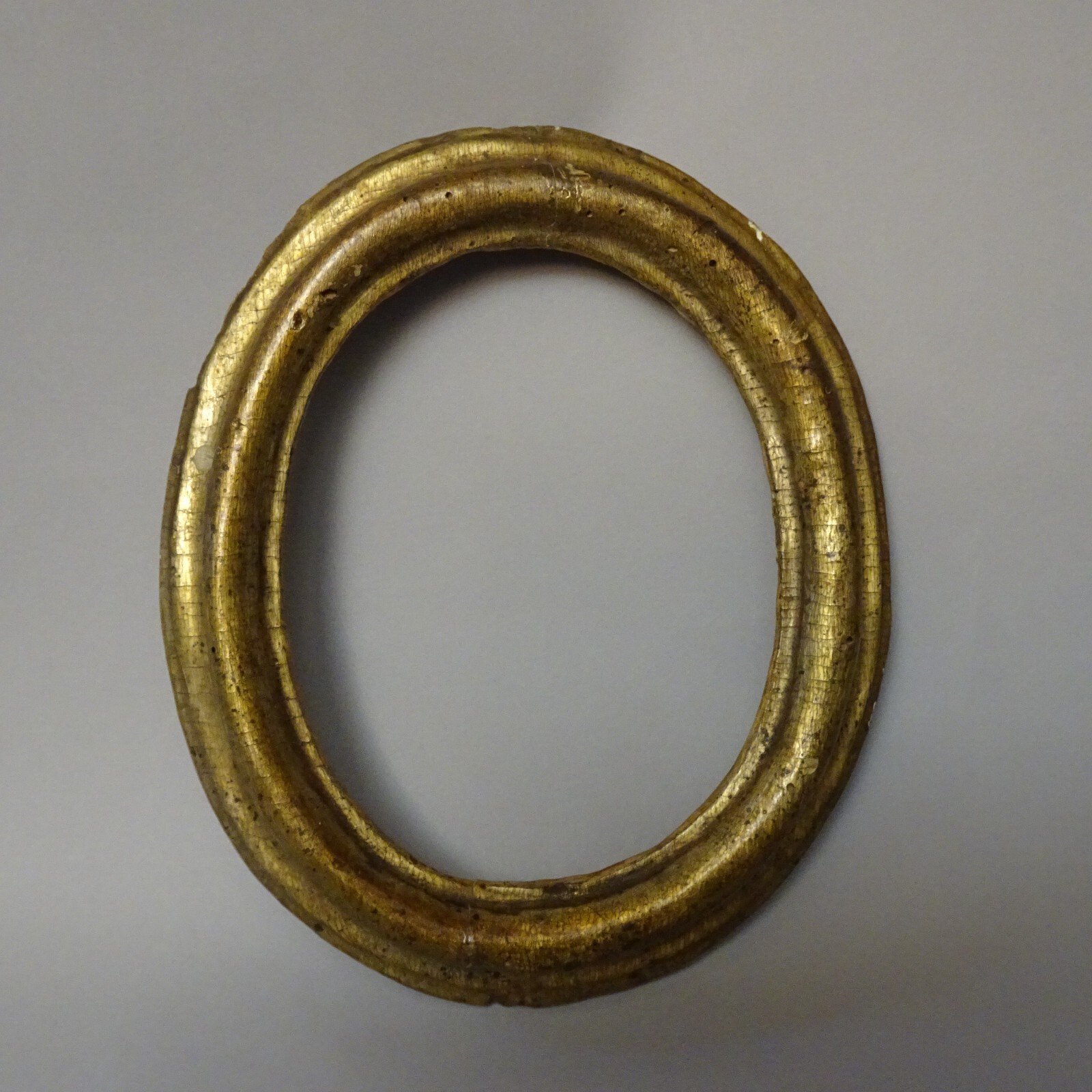 Small wooden frame in gilded wood from the 18th century