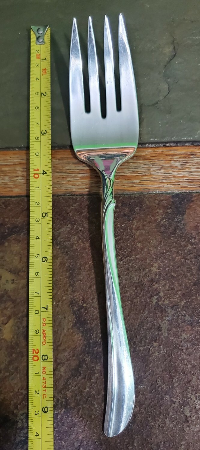 🔎 MID CENTURY c1958 RADIANCE PATTERN SILVERPLATED “8 7/8” MEAT 🥩 SERVING FORK