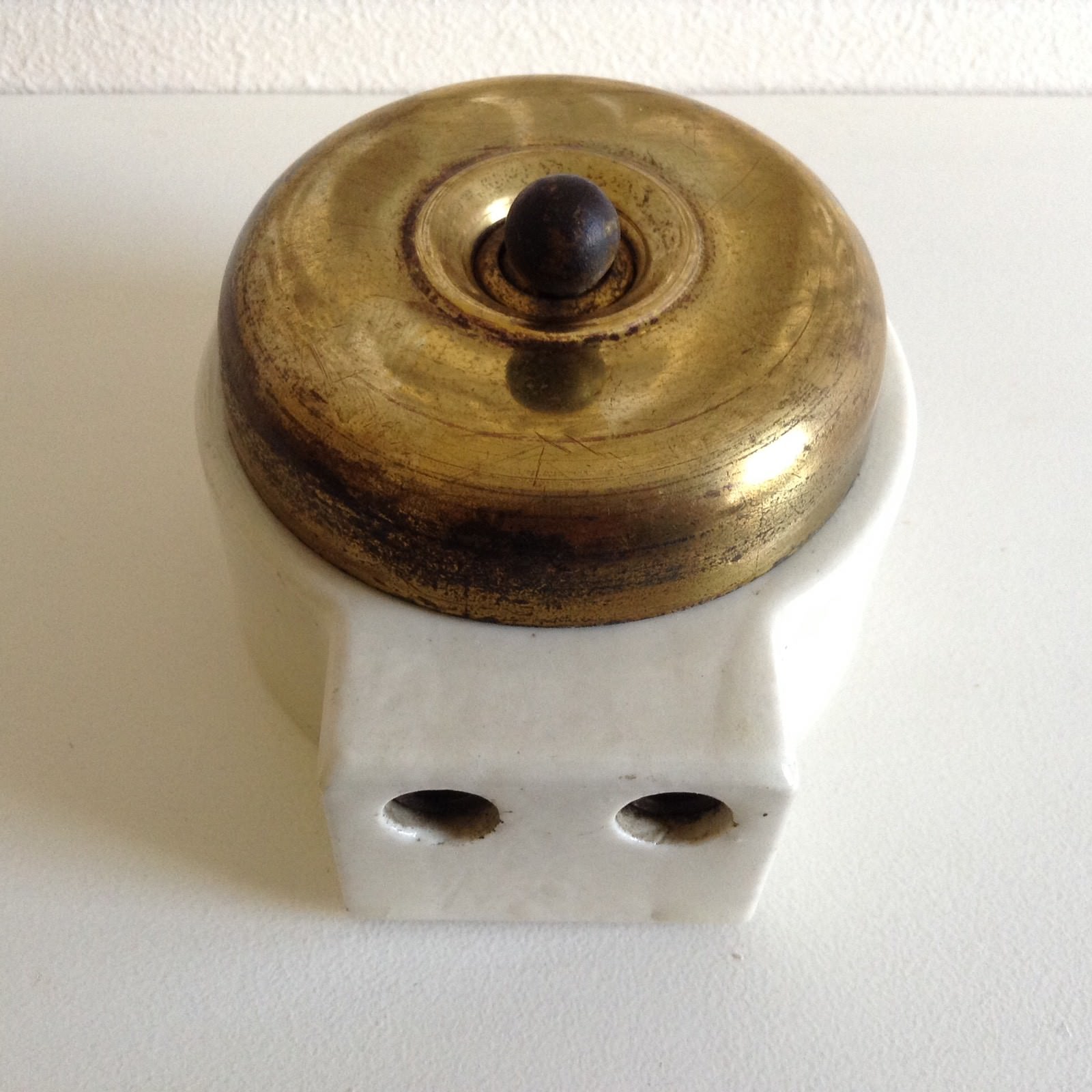 LARGE ANTIQUE ART DECO BRASS & CERAMIC DOLLY LIGHT INDUSTRIAL SWITCH SOCKET