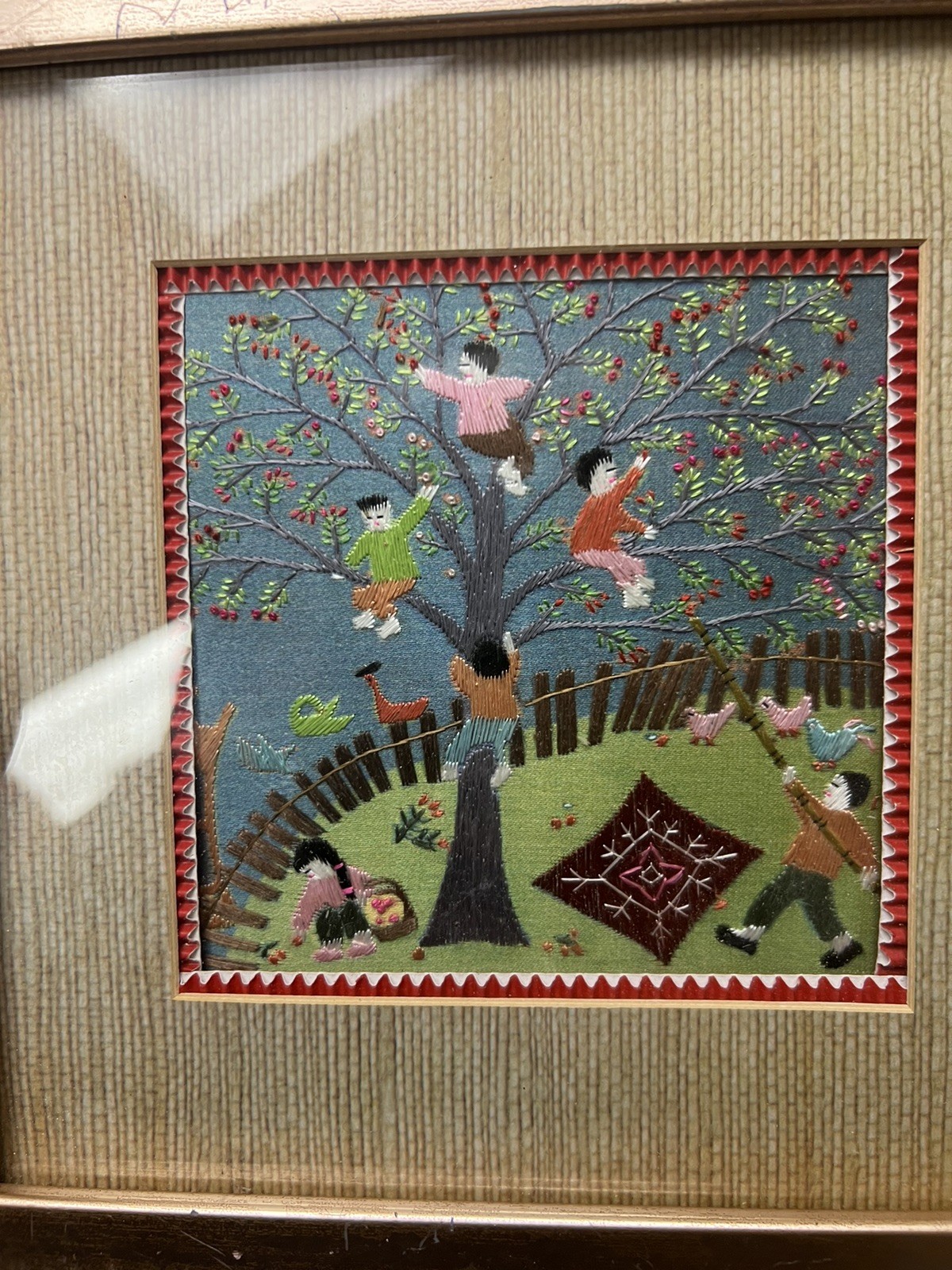 Lot Of 4 Embroidery On Silk Scenes Of Folk Life In China Near Suzchu Jiangsu Pro