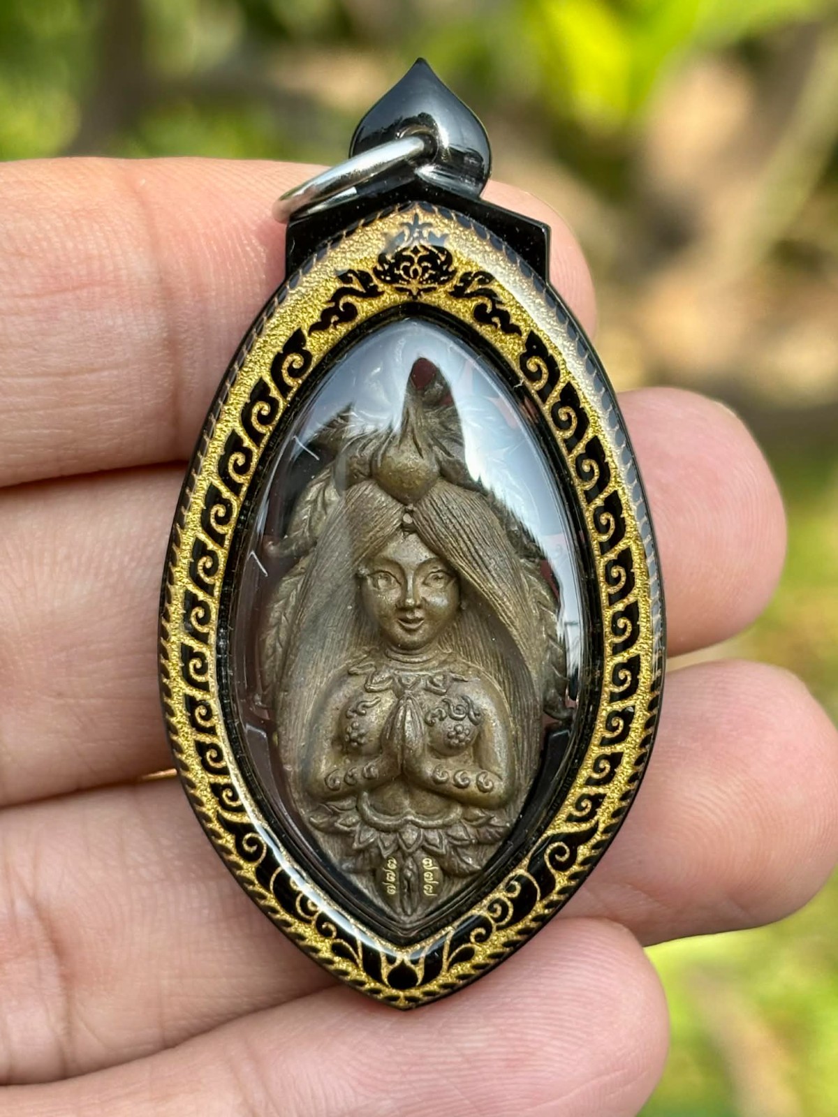 Makali Phon Nari Phon Thai Amulet Ajarn Nu Himmapan Fairy Love Charm Wealth Luck