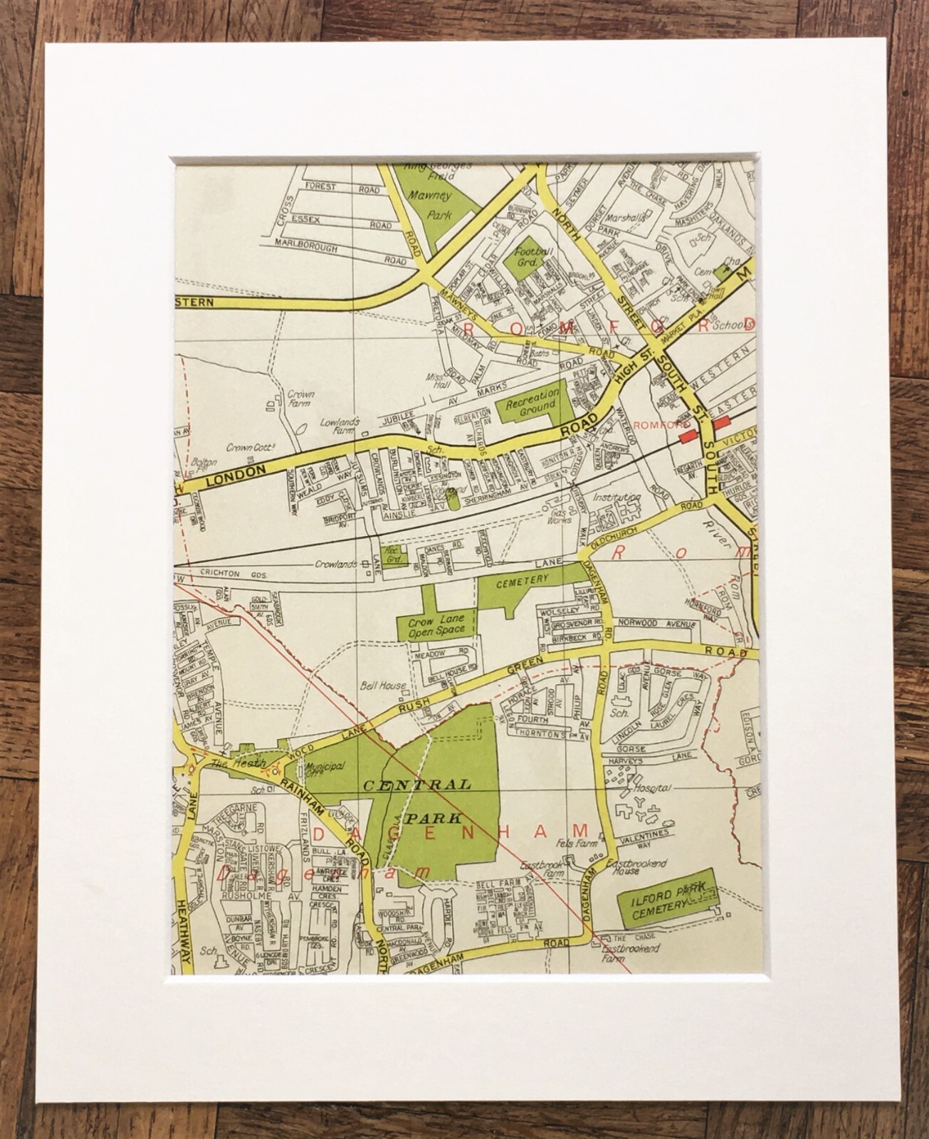 Antique 1960s London Map – Mounted – ROMFORD, DAGENHAM