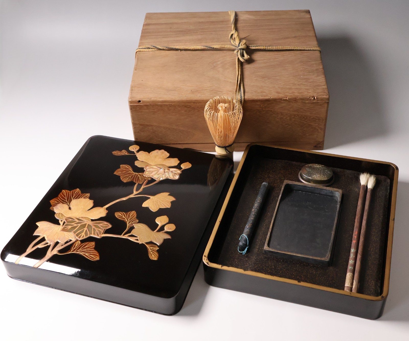 Japanese Lacquer Calligraphy Box Suzuribako 9.5inch Traditional Writing Tool Set
