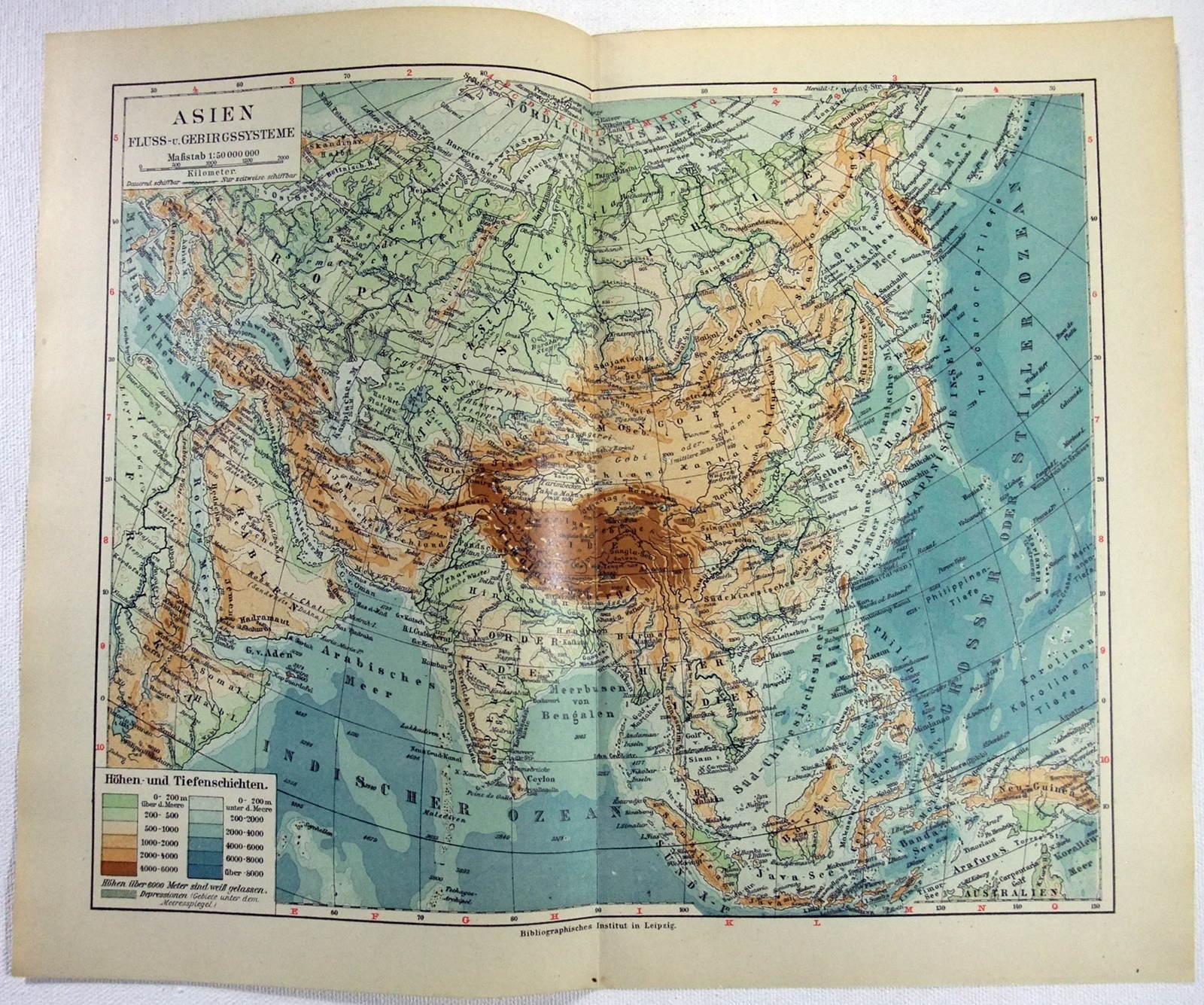 Asia – Original 1924 Physical Map by Meyers. Vintage German Language Map