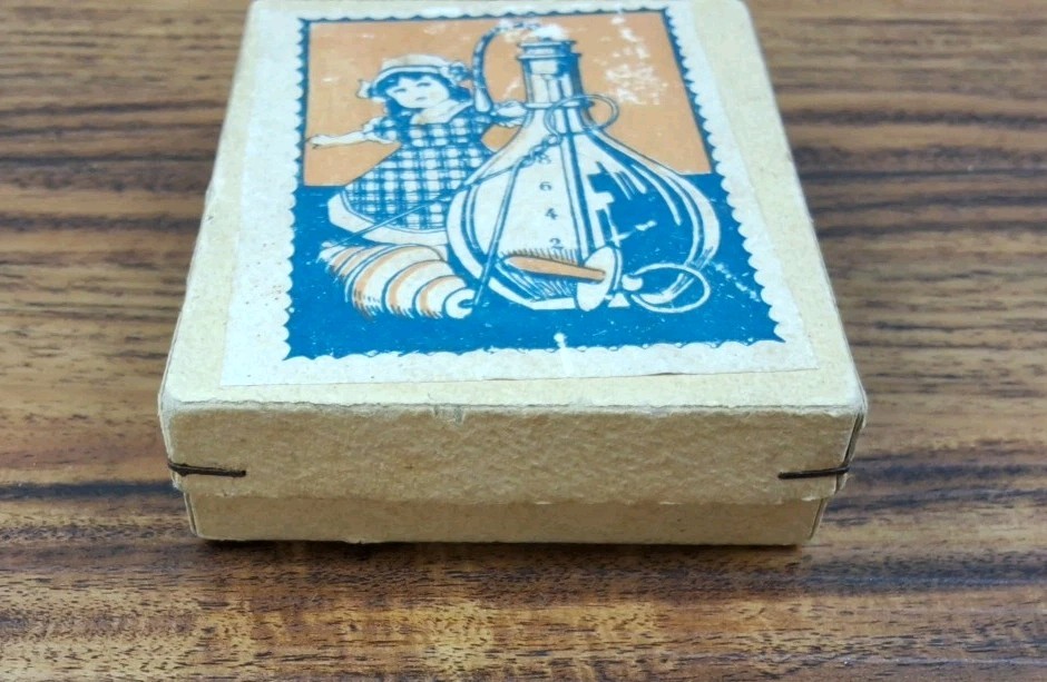 GERMAN ORIGINAL BOX ANTIQUE DOLL (Intact) MILK BOTTLES FOR MY DOLL dated 1922