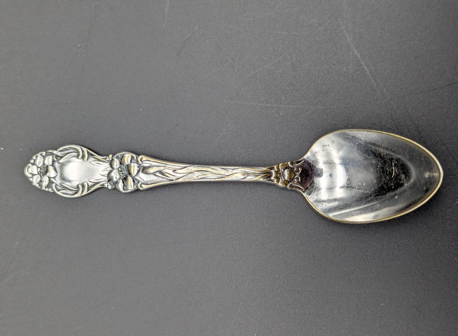 Art Nouveau Demitasse 4¼” Spoon Schrafft’s Restaurants Oneida Silverplate 1922
