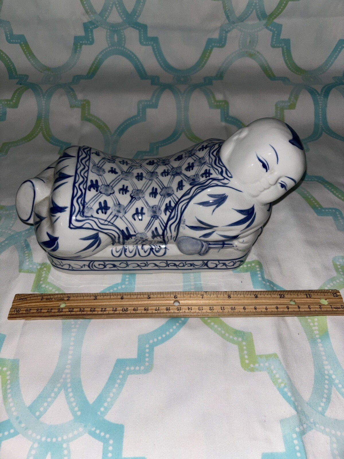 Chinese Blue & White Porcelain Headrest Opium Pillow Resting Baby Buddha VTG