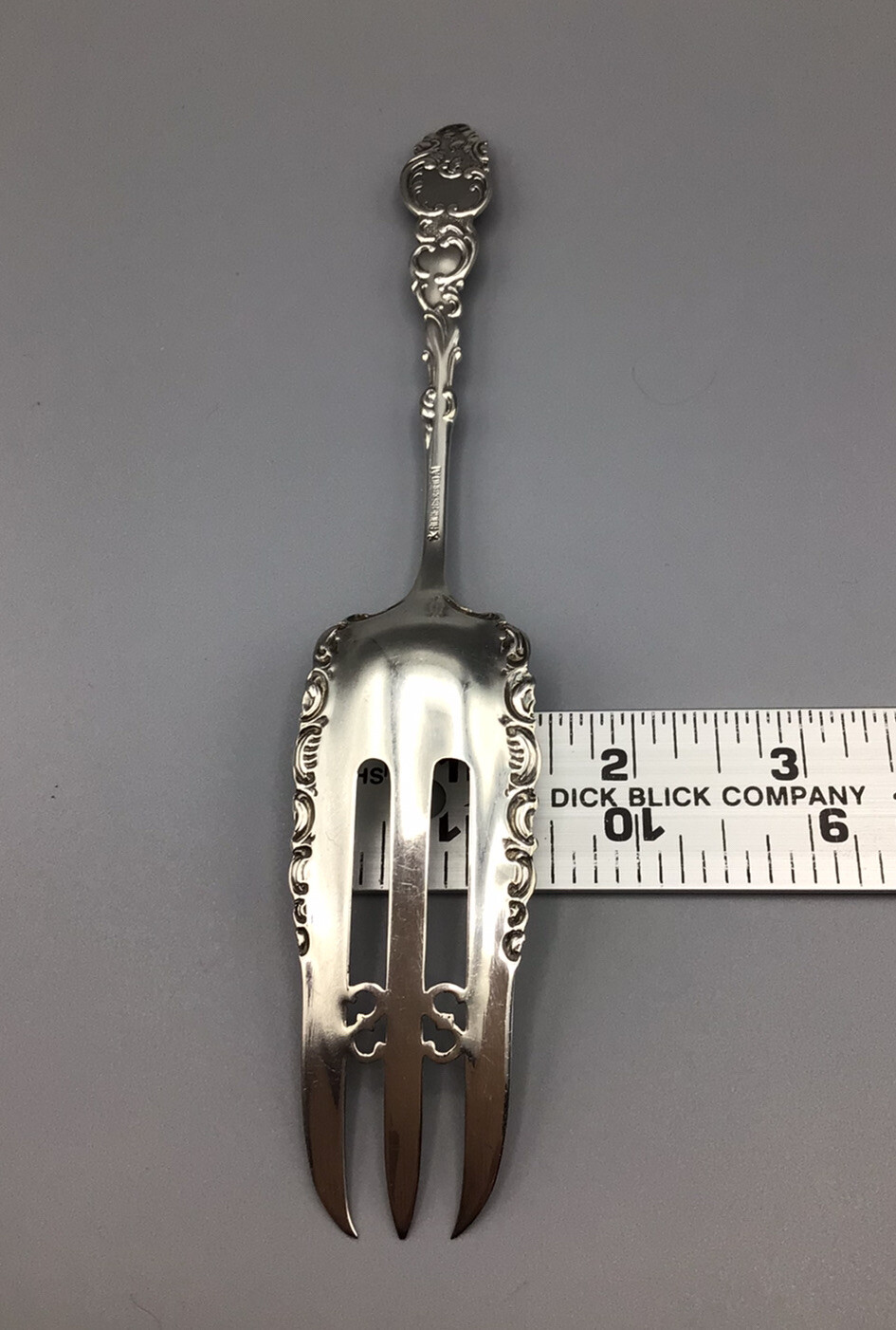 Antique – Cake Serving Fork – Columbia by International-Rogers 7.75” Silverplate