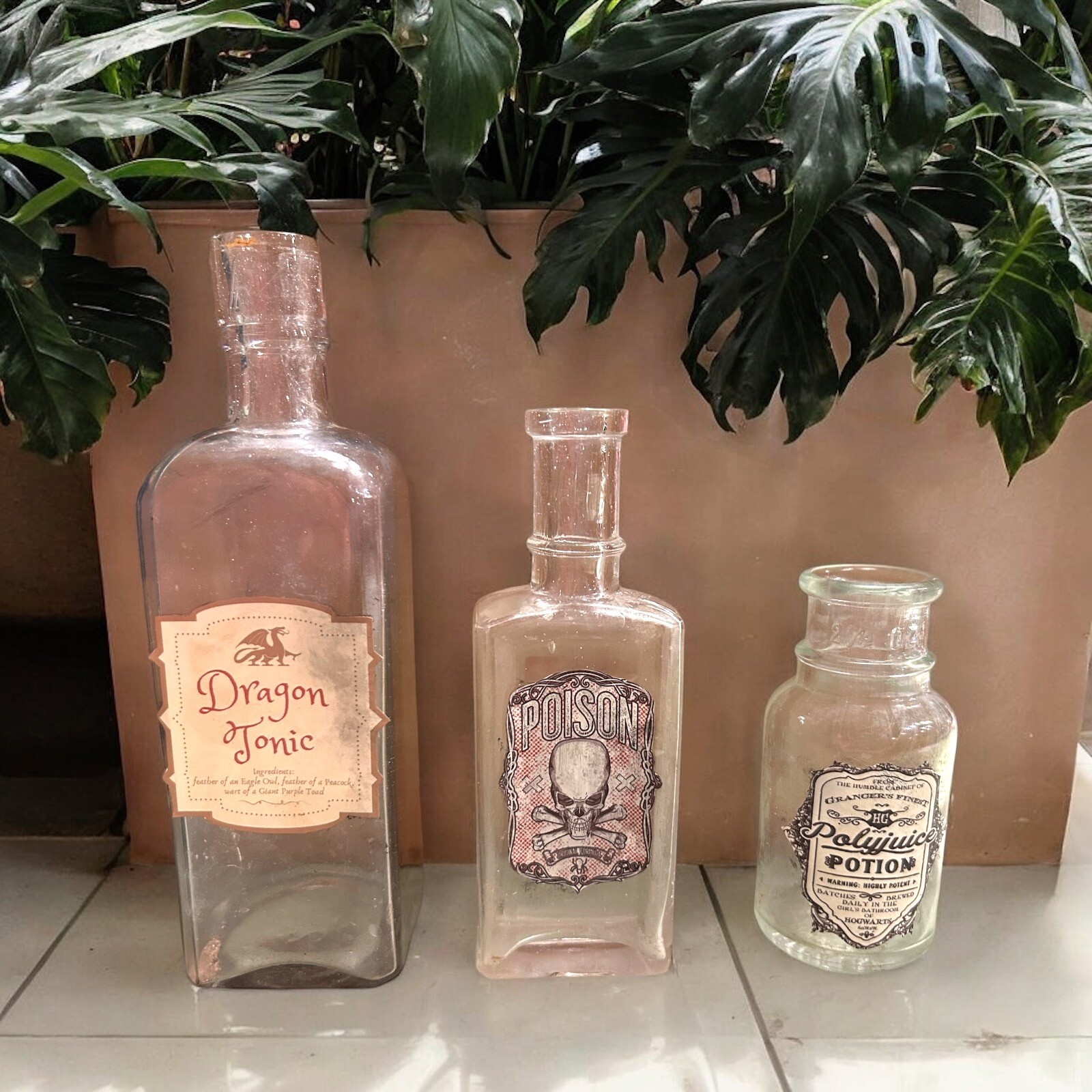 Old Glass Apothecary Bottles Halloween Decor Harry Potter Spooky Lab Pharmacy