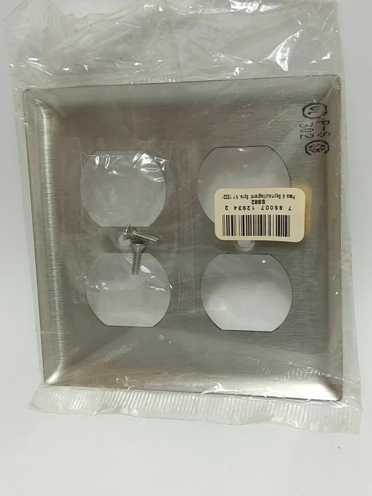 VINTAGE PASS AND SEYMOUR STAINLESS STEEL METAL OUTLET WALL SWITCH PLATE (NOS)