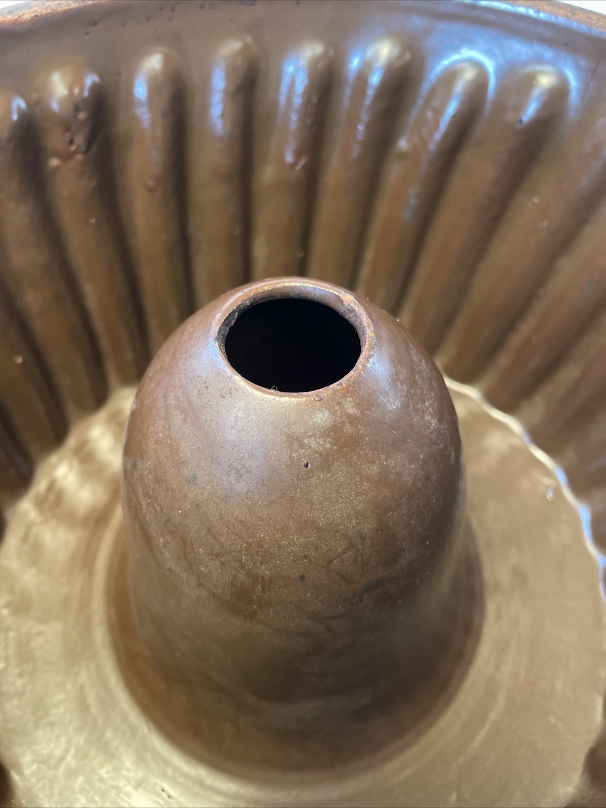 ANTIQUE REDWARE CAKE / PUDDING / Jello MOLD BUNDT Pan MID 19th c. BROWN GLAZE
