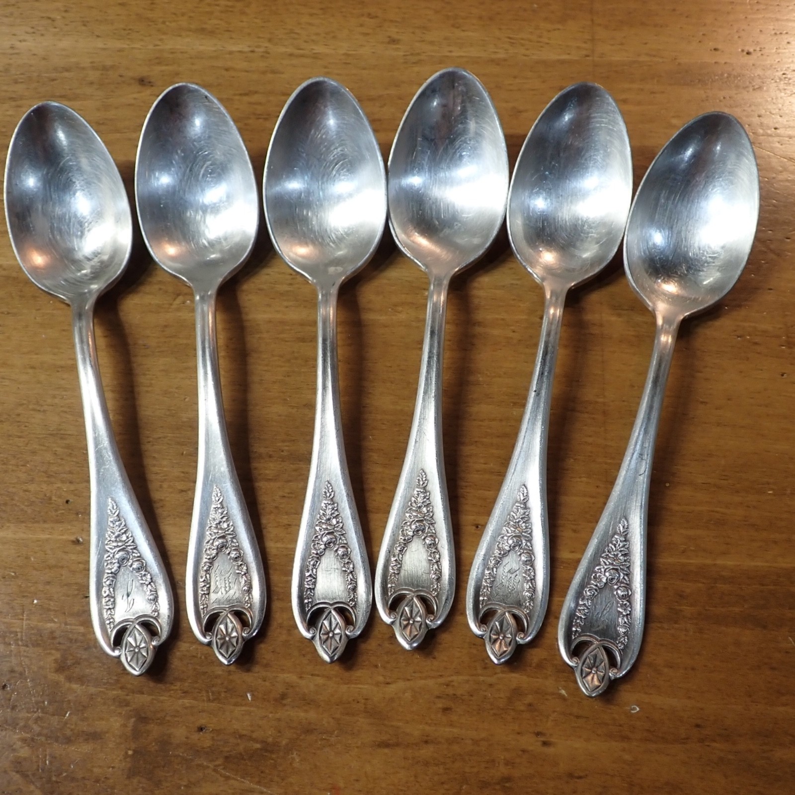 Set (6) 1847 Rogers Brothers Old Colony 6″ Teaspoon XS Triple Silver Plated S62