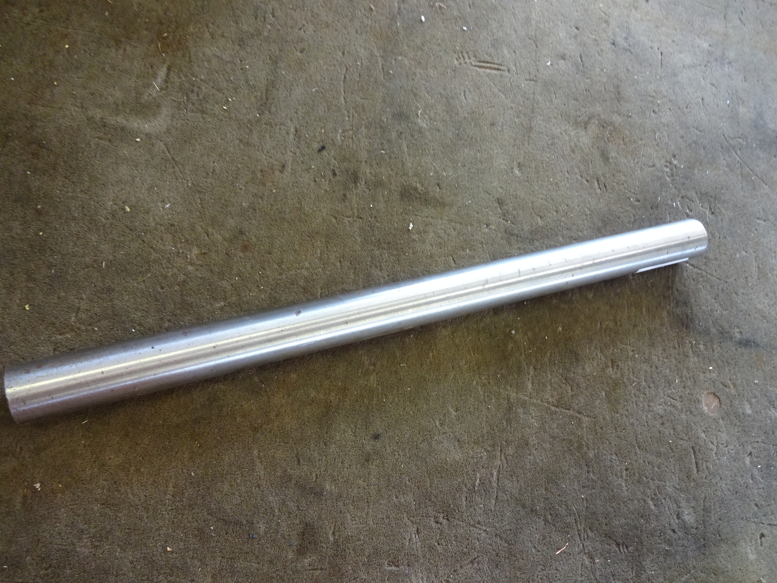 Silver steel 7/8″ x 13″ long round bar / stock