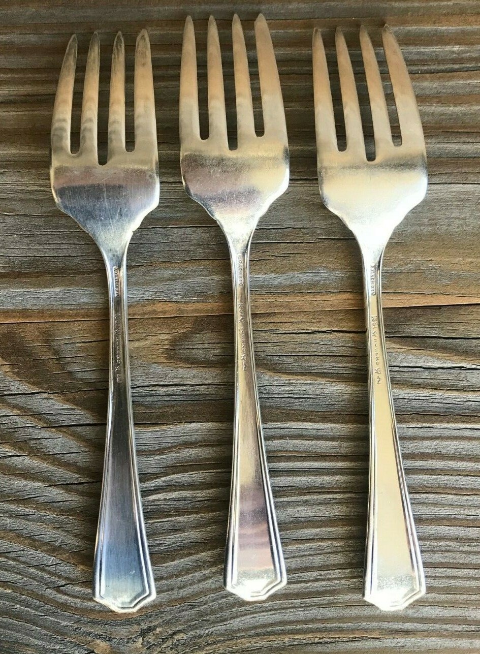 1881 ROGERS – (1914) LEXINGTON – SET of 3 SALAD FORKS – 6 1/8″ – no mono