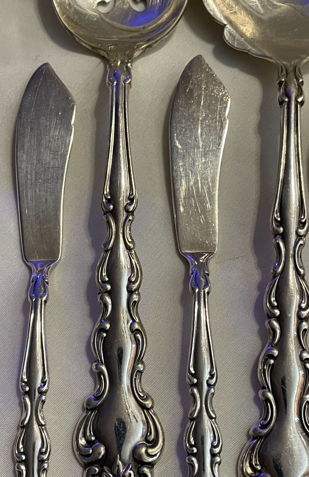 Oneida Beethoven Silverplate Serving Pieces – Lot of 9 Betty Crocker – View Pics