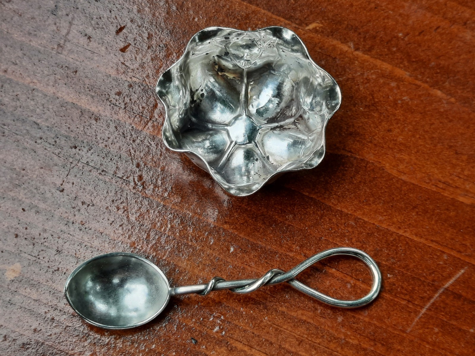 Sterling Silver Redlich & Co. Rusticana Leaf & Vine Form Salt Spoon & Dish