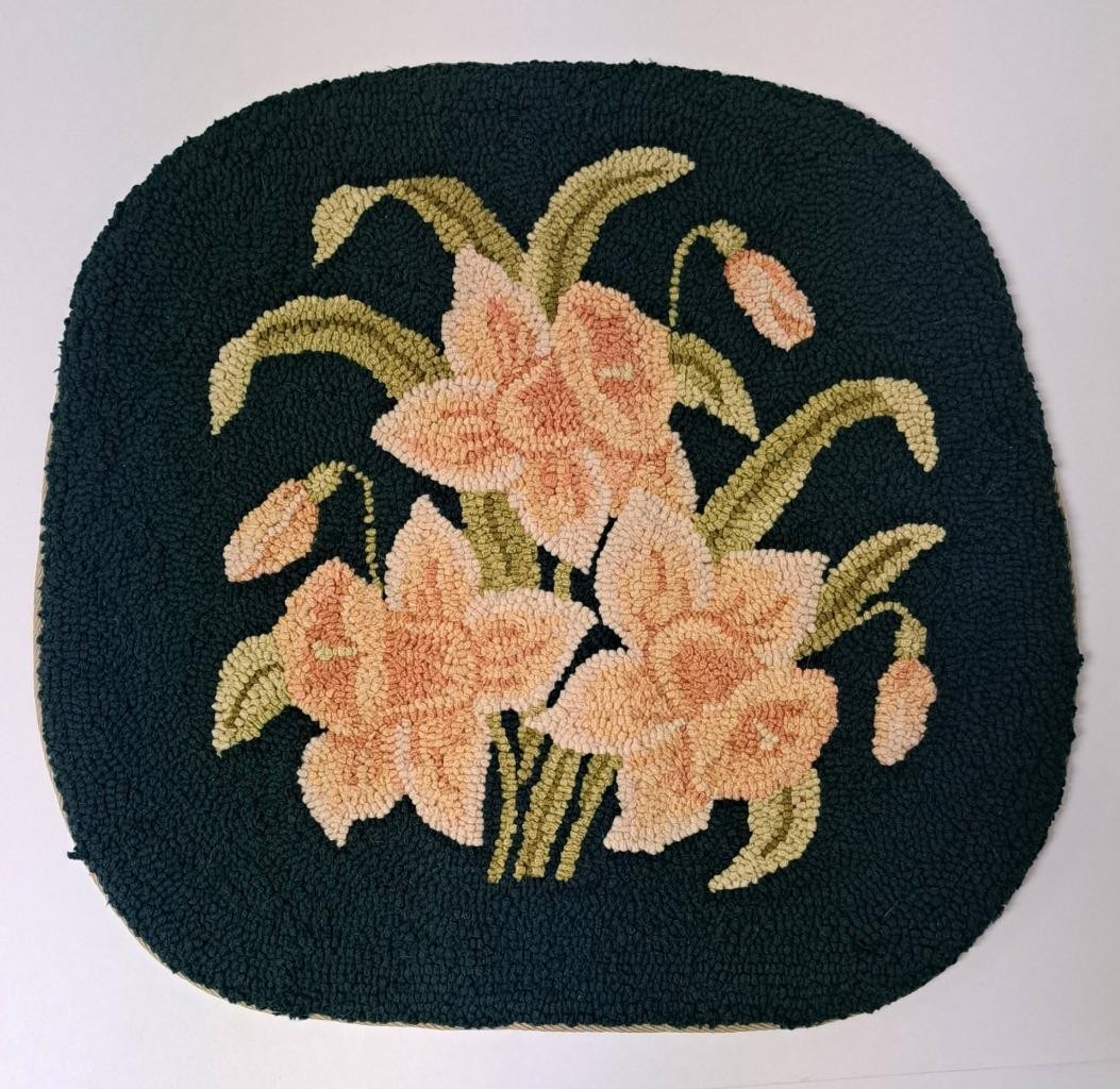 Vintage Hooked Rug Chair Mat Hand Made Floral Flower Folk Art Pad 15″ x 16″