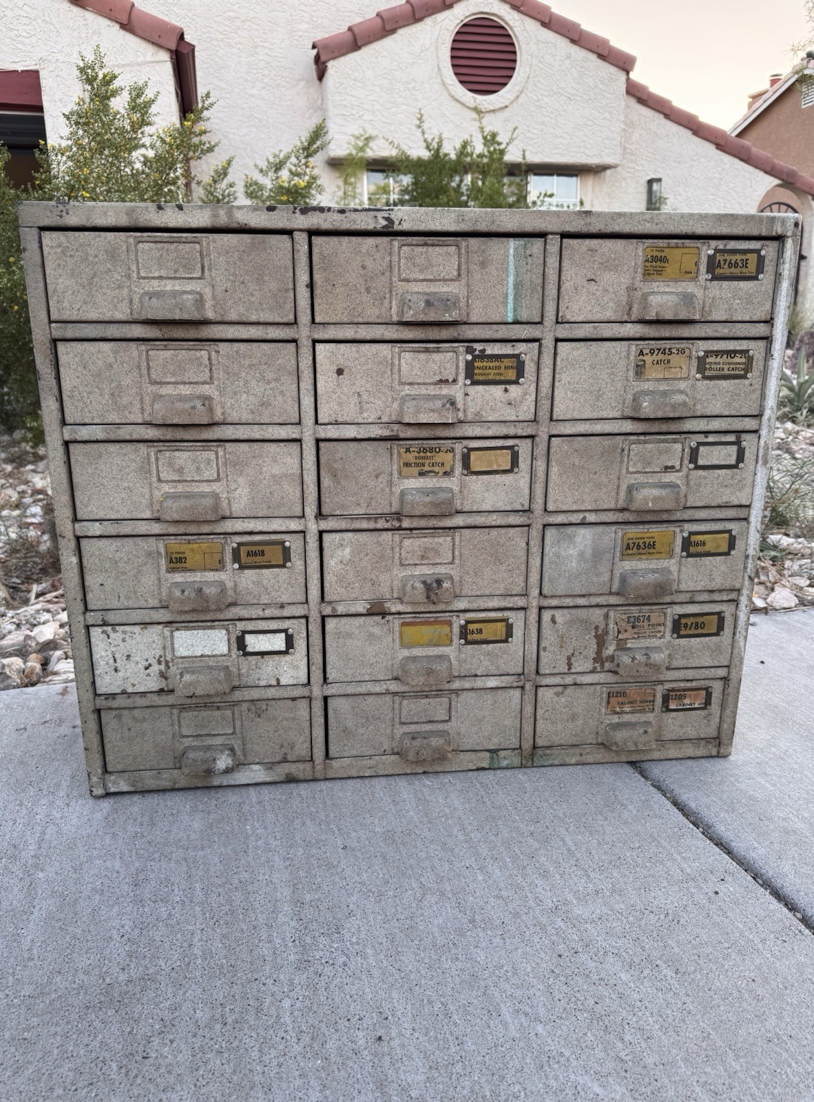 Vintage Industrial 18 Drawer Metal Parts Machinist Cabinet 30.5 x 13.5 x 25