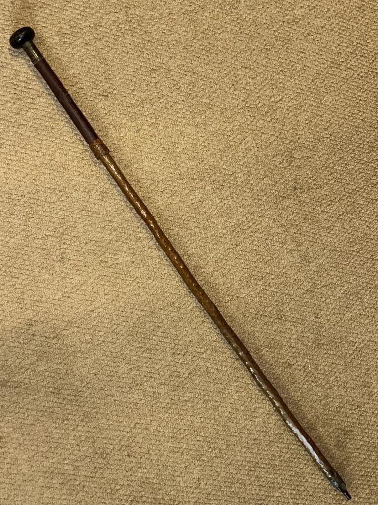 Antique Spanish Medlar Basque Makhila Walking Stick – Bovine Horn Top & Leather