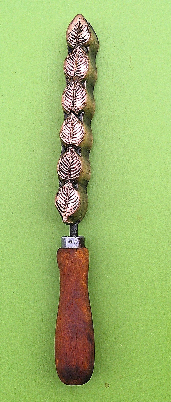 Antique Millinery Flower Row of Leaves 6 inch Display Mold Bronze #63