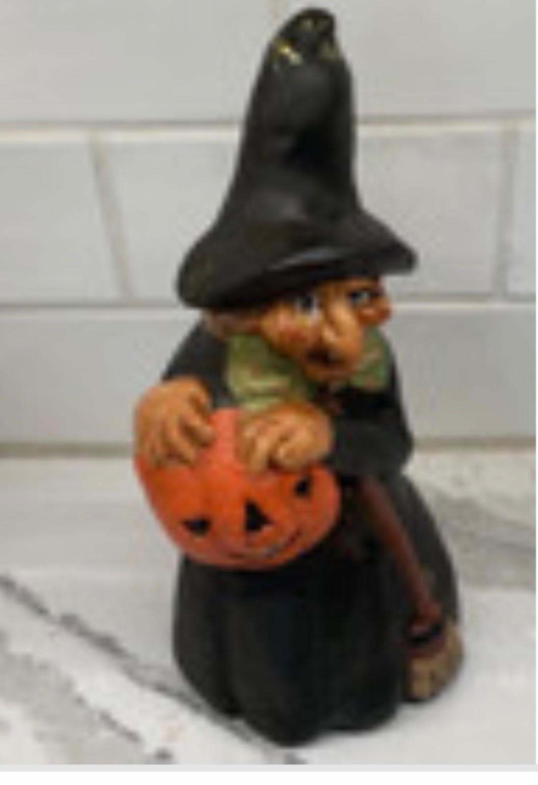 Primitive Witch 9″ Tall #800