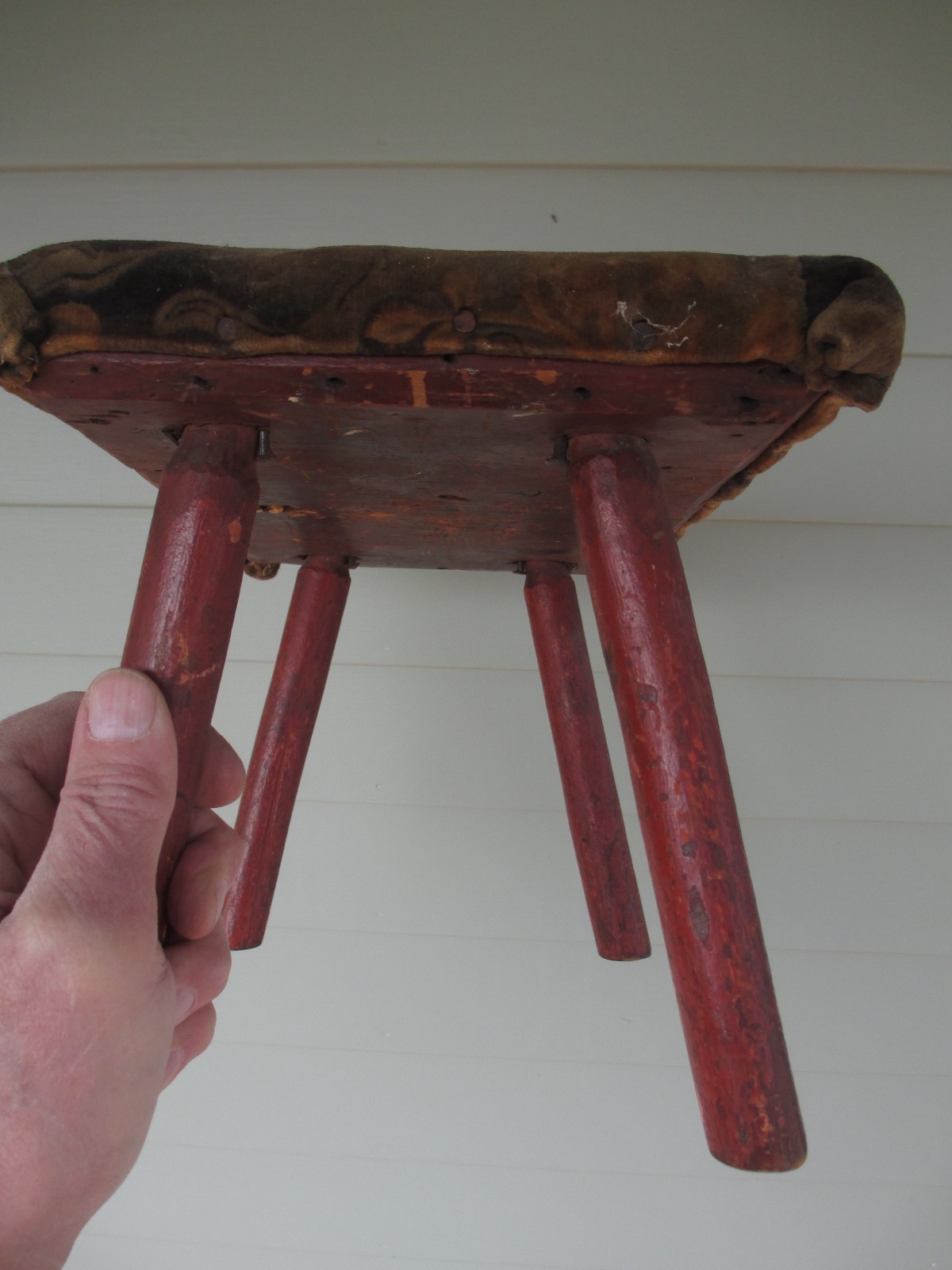 CRICKET antique OX BLOOD old dry RED paint FOLK ART primitive FOOT STOOL bench
