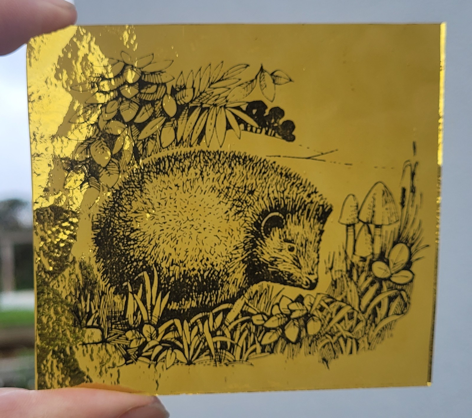 Stained glass Hedgehog vintage piece kiln fired amber 9 cm x 8.5 cm approx