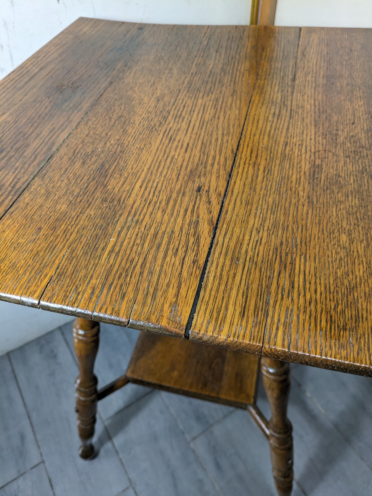 Antique Rustic Victorian Square Oak Wood Parlor Table Turned Legs C94