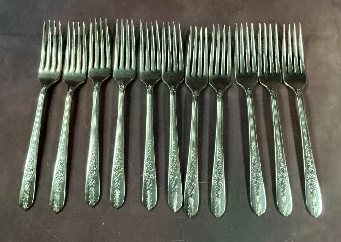 Oneida Silver – Nobility Royal Rose (Silverplate 1939) Fork