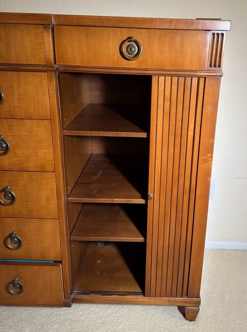 Kittinger Regency Style Highboy With Tambour Doors