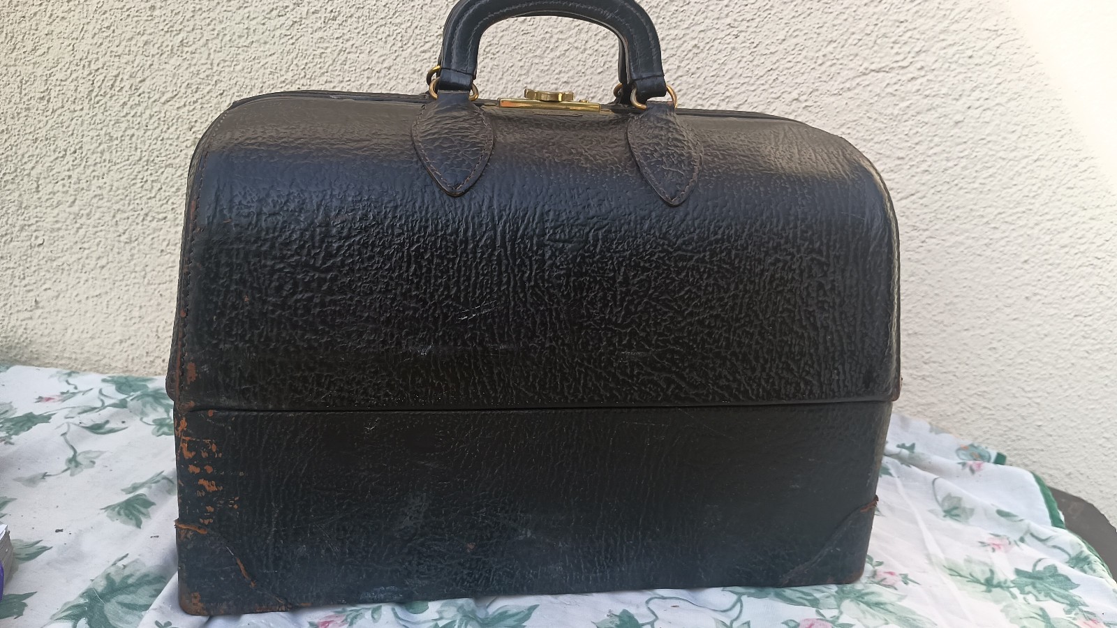 Vintage Schell Emdee Top Grain Cowhide Doctors Bag