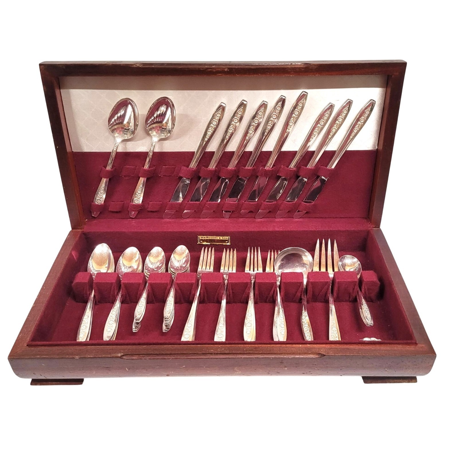 Wm Rogers Son Primrose 53 Pc IS Flatware SilverPlate 1950s In Wooden Chest