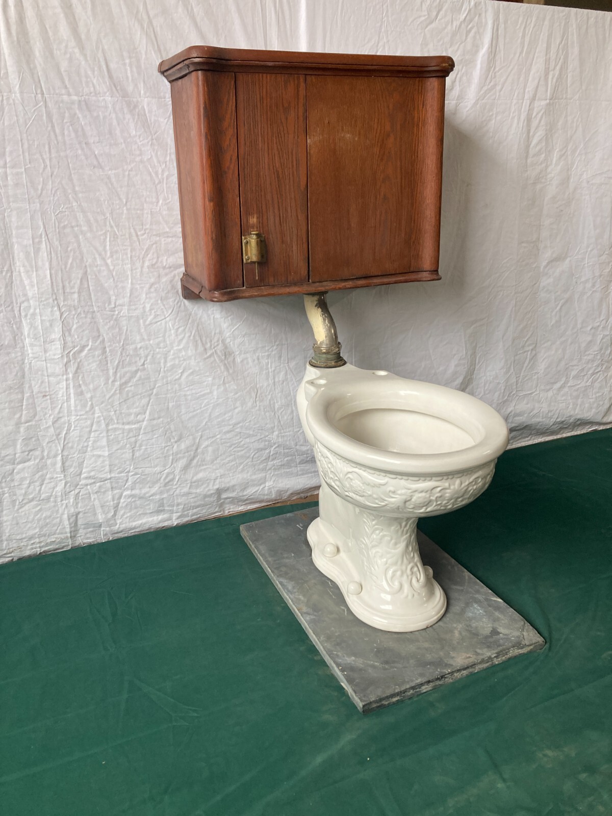 Antique White Porcelain Ornate Embossed Toilet Bowl Oak Tank Vtg Acme 362-26E