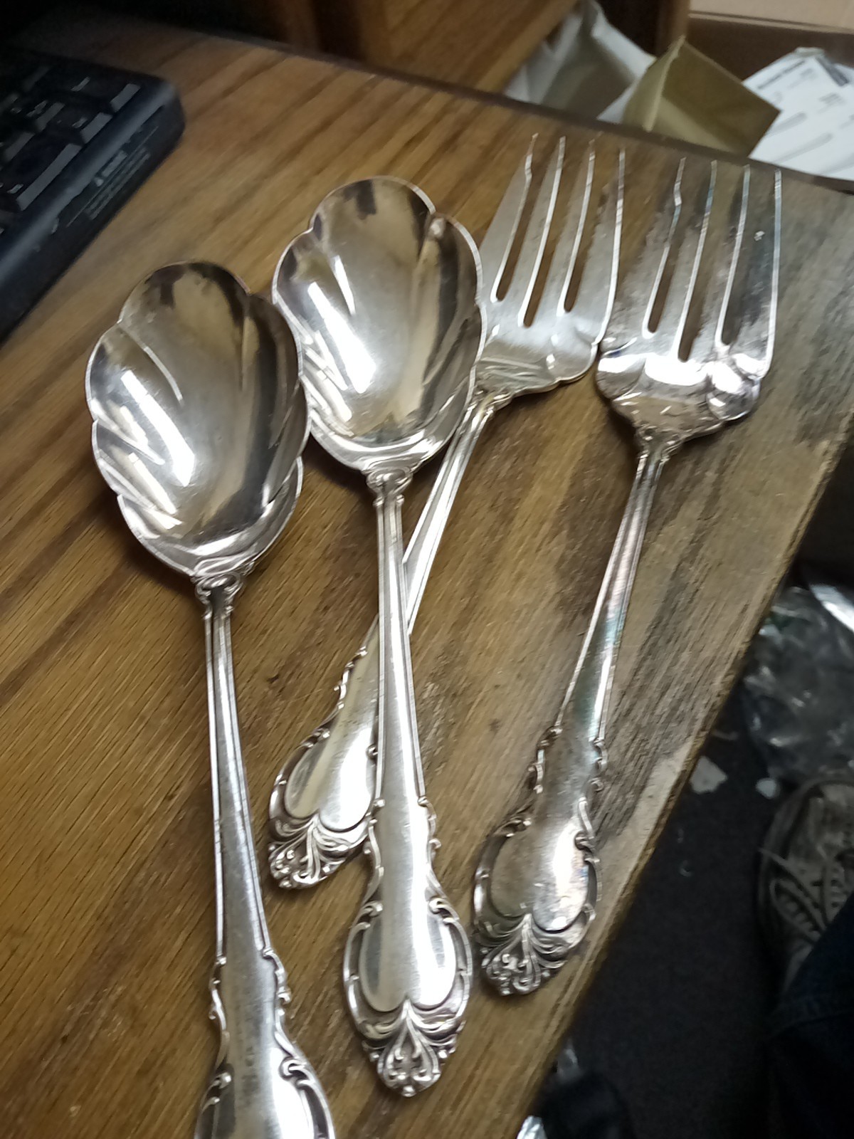 International Holmes & Edwards Silverplate IS DeepSilver 4 Serving Pieces POB3
