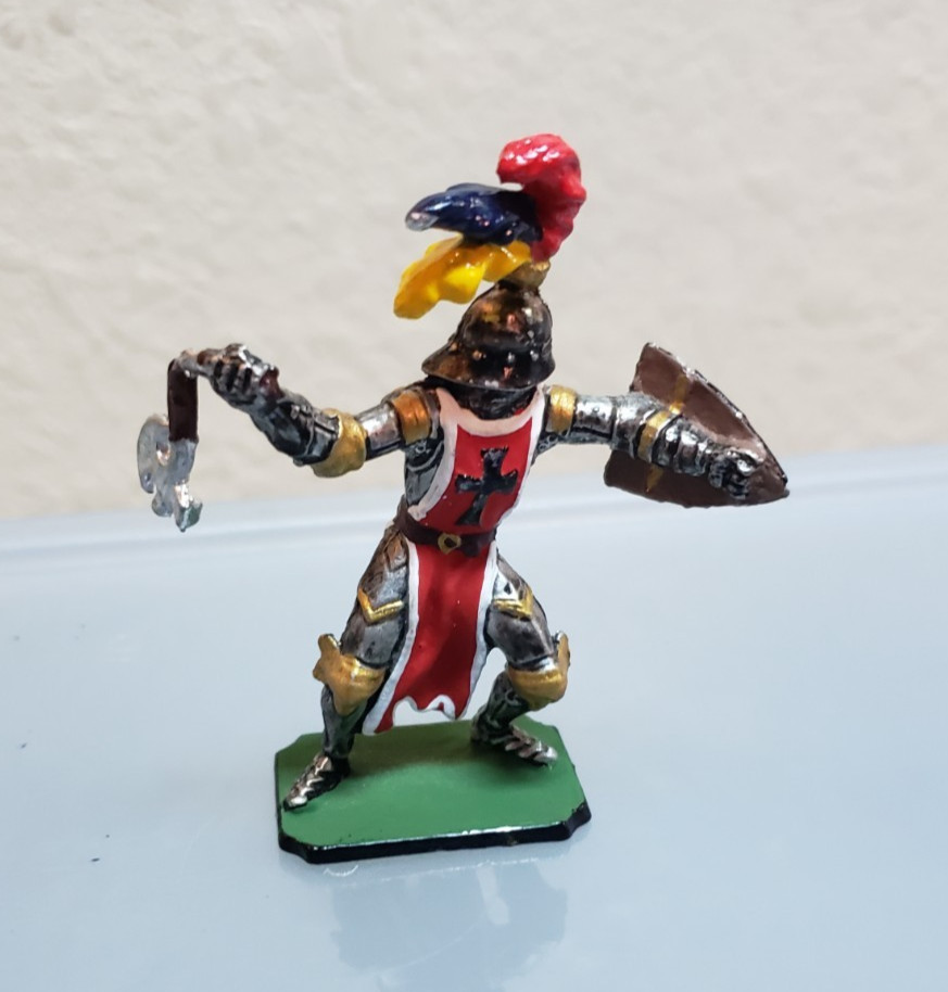 Tin Toy Soldier, Crusader Foot Soldier with War Hammer, 2 3/4″ VGC