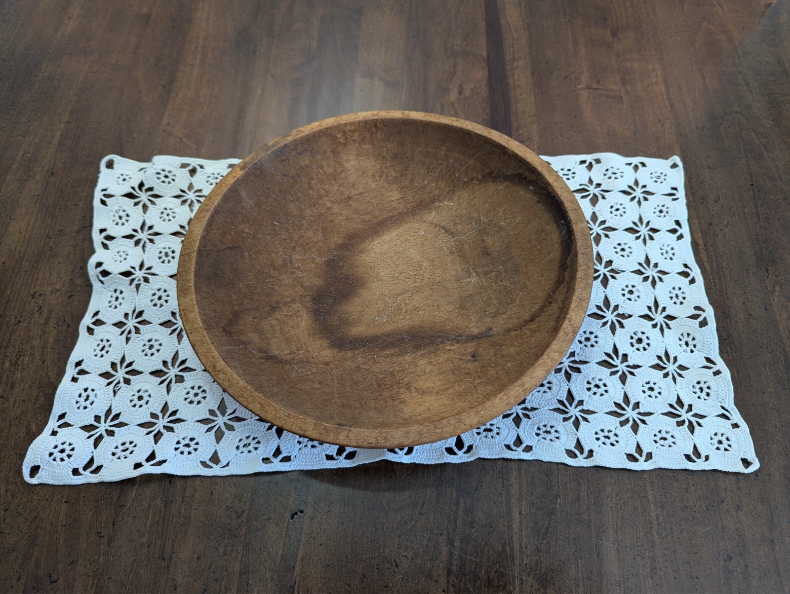 PRIMITIVE/Antique USA OVAL shaped 10.25″x 10.75″ Hand Carved Dough WOODEN BOWL