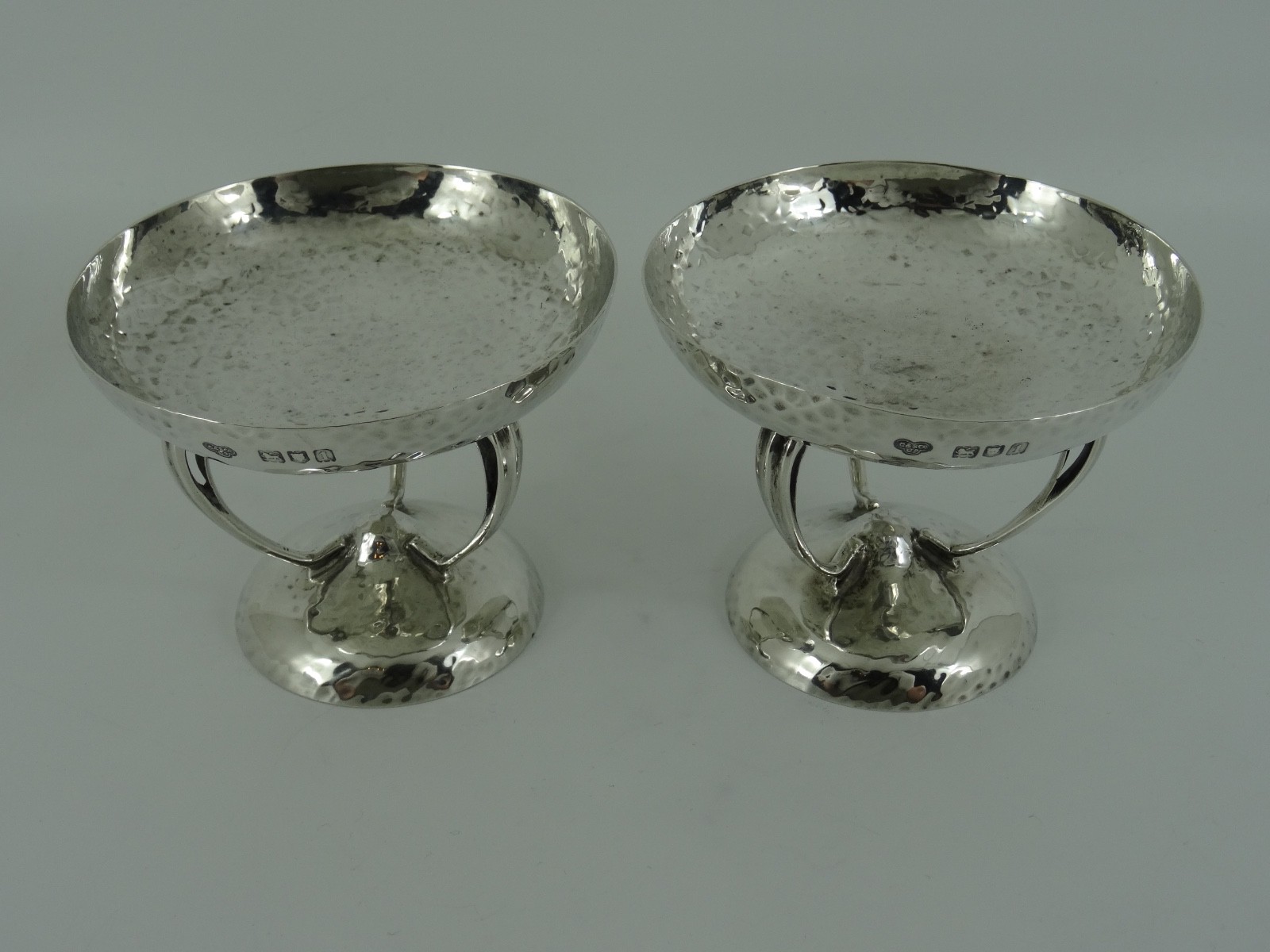 SOLID STERLING SILVER LOVELY EDWARD VII ARTS & CRAFTS BOWLS LONDON 1906 173G