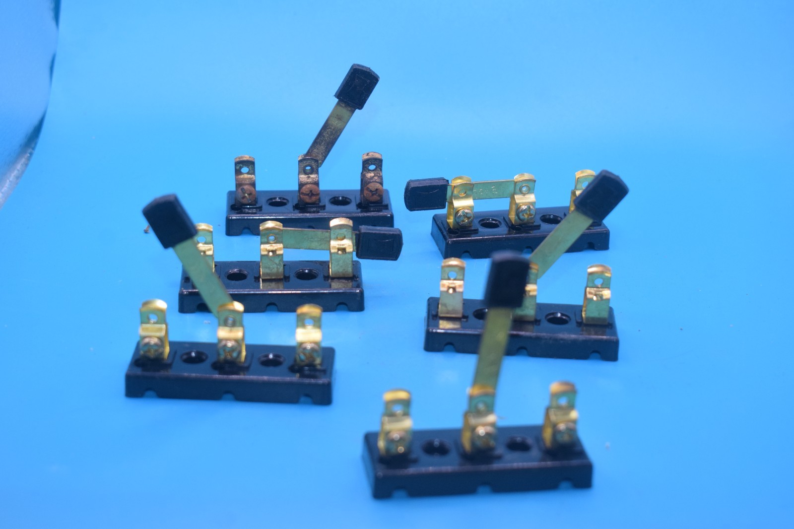 Qty 6 – Eagle Double Throw Knife Switches – Cool Streampunk Electronic Device